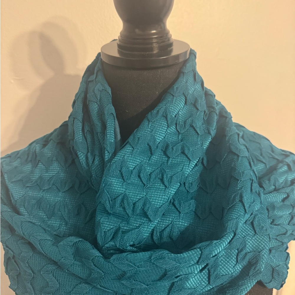 Turquoise shawl